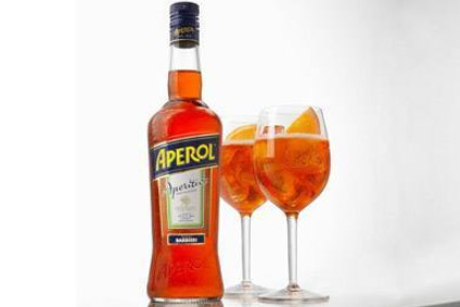 The Difference Between Campari and Aperol, Explained