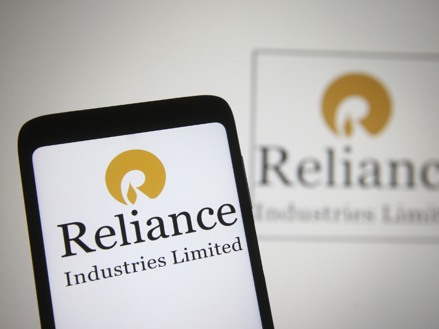 How Reliance Industries performed in Q2 against Q1 of the current fiscal