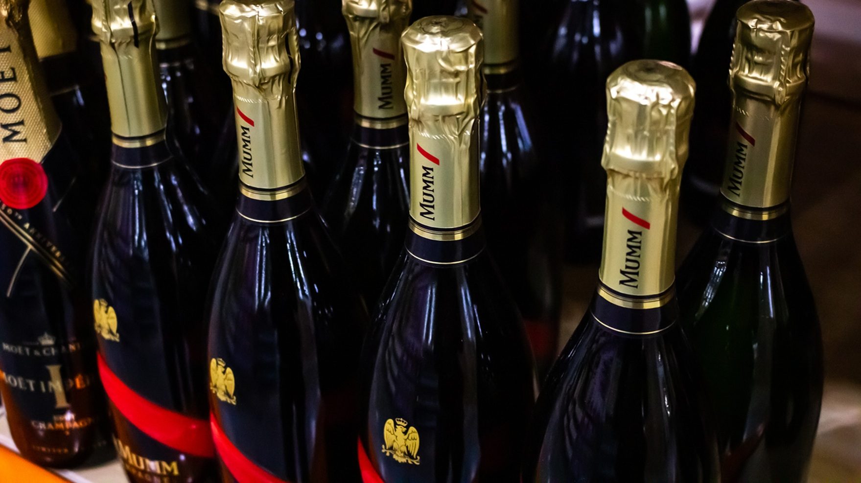 Pernod Ricard examining Mumm Champagne sale